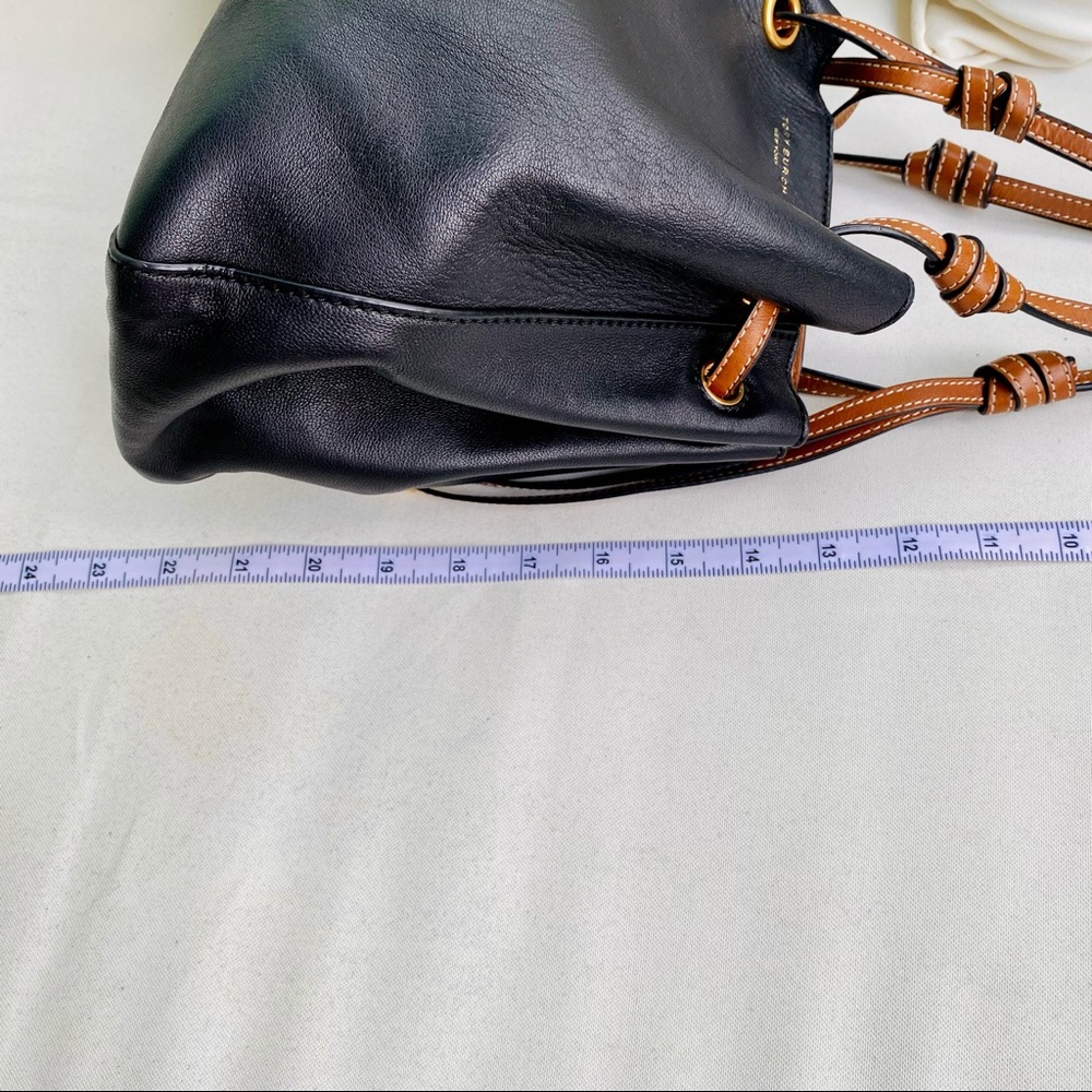 COPY - Tory Burch Caroline Small Carryall Tote EUC - Picture 16 of 16